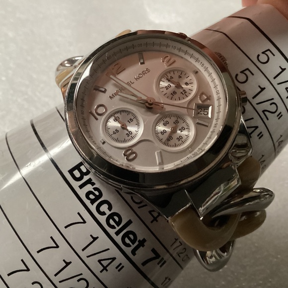 Michael Kors Women’s Runway Twist Chronograph Watch MK-4263 - Picture 9 of 11